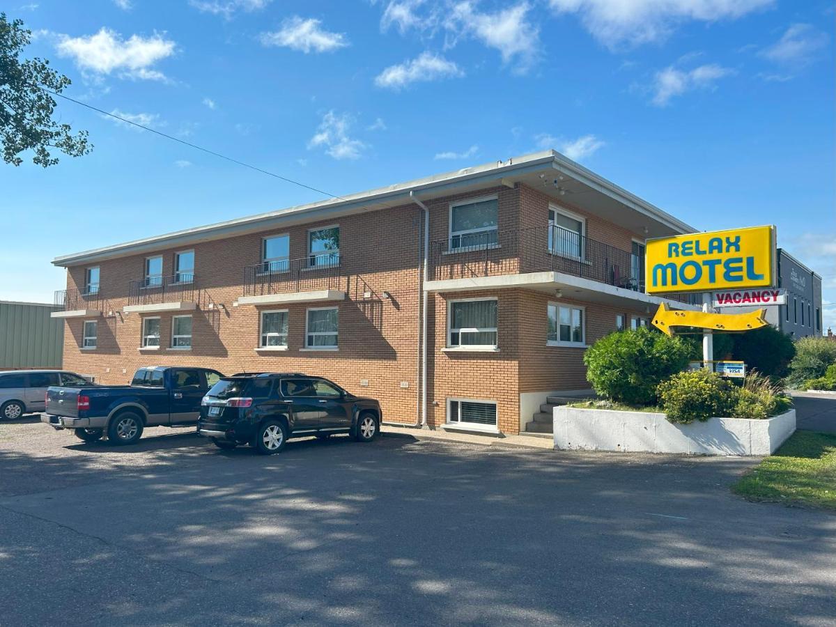 Relax Motel Thunder Bay Exterior photo
