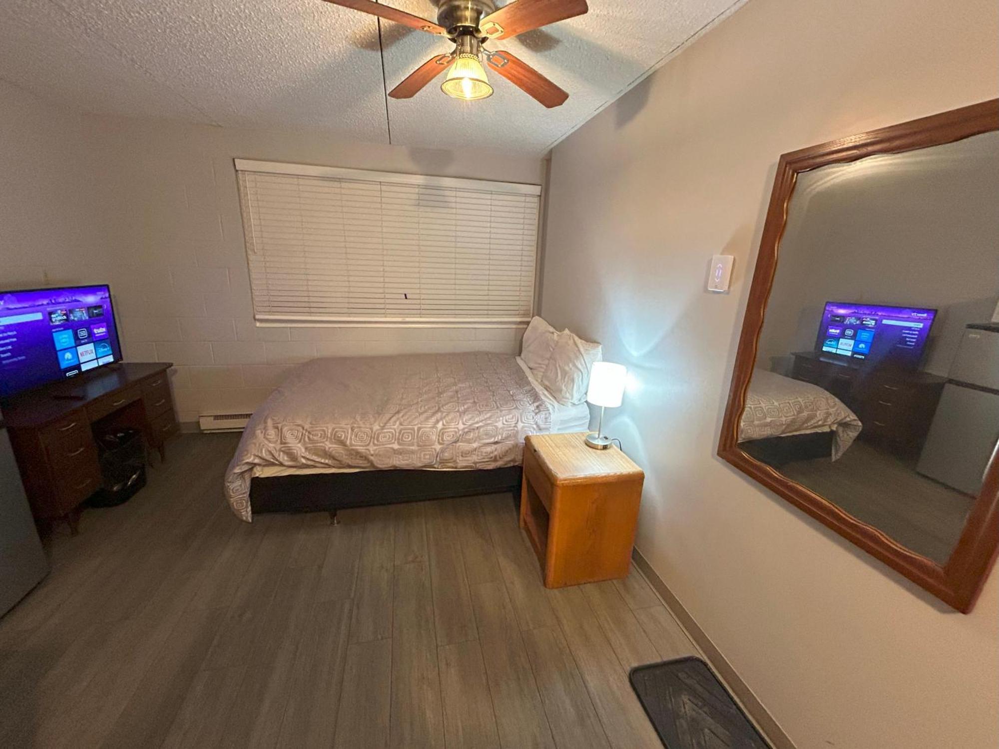Relax Motel Thunder Bay Room photo
