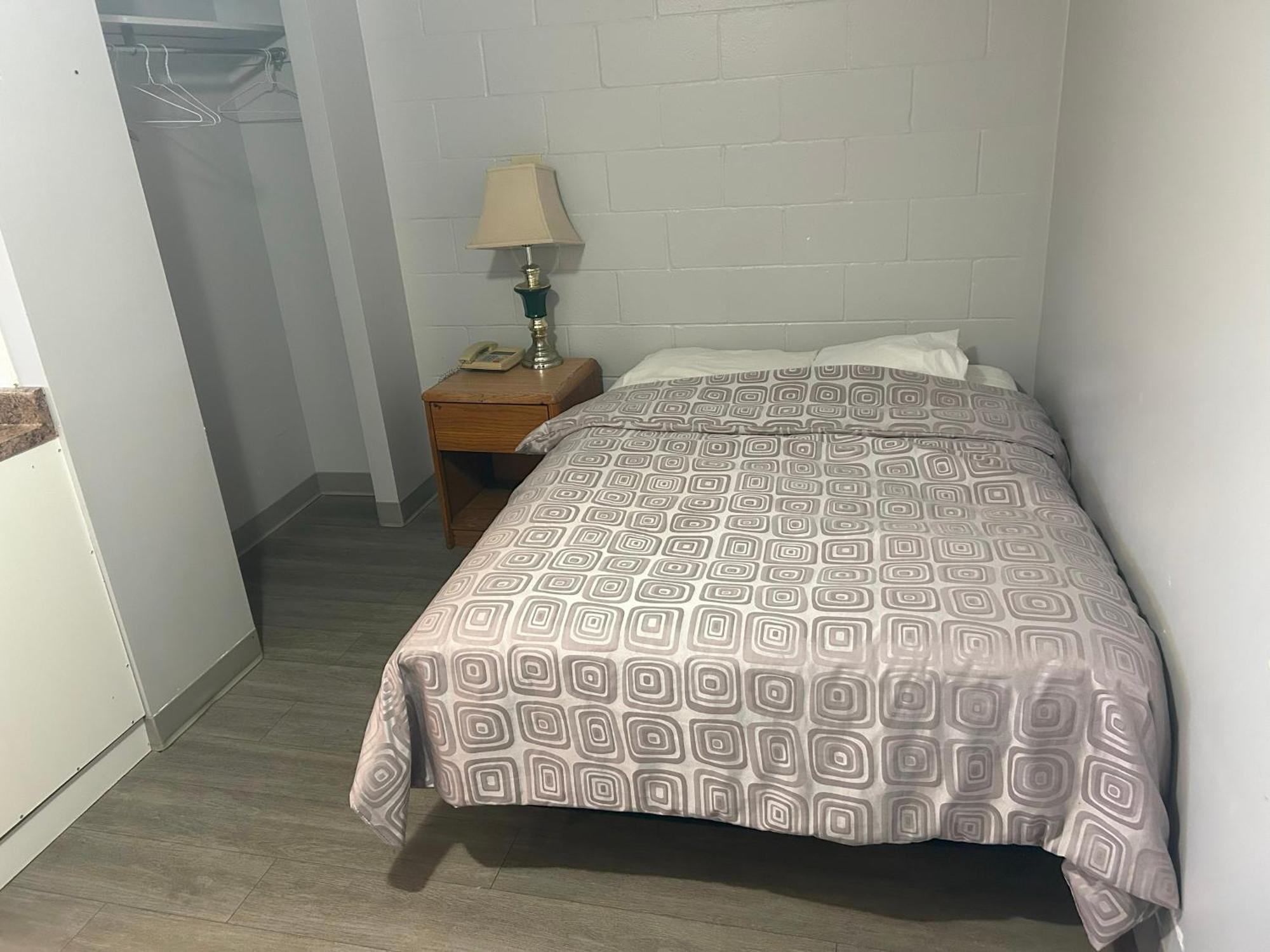 Relax Motel Thunder Bay Room photo