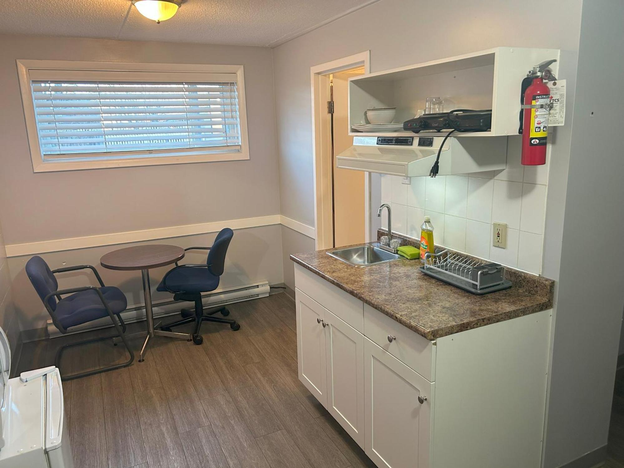 Relax Motel Thunder Bay Room photo